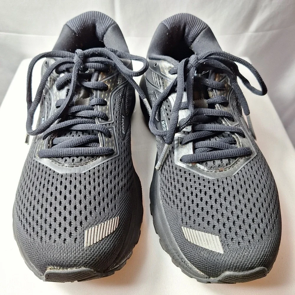BROOKS Ghost 12 Running Sneaker Womens Sz 8B Triple Black Mesh Athleisure Gym